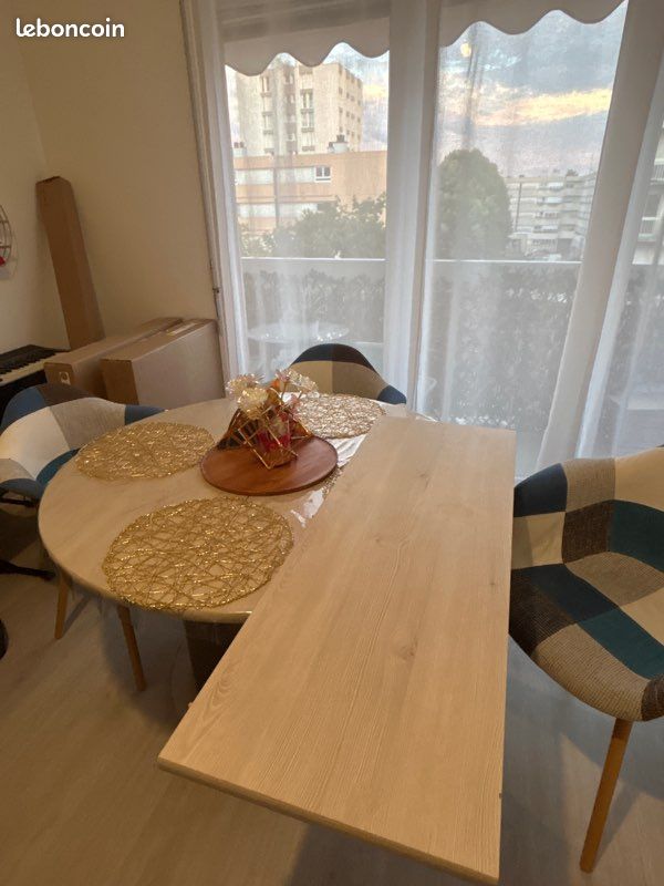 Table (image 1)