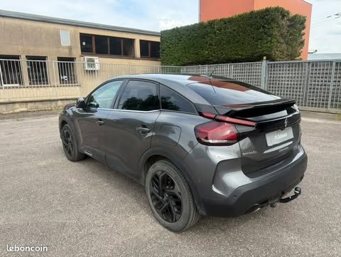 Citroën C4 1.2 PureTech 130ch BVM Shine (image 2)