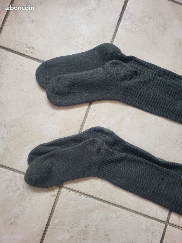 Lot de 2 paires de Chaussettes chaudes, taille : 42/44 pour travail extérieur. Pulls. Pantalons (image 3)