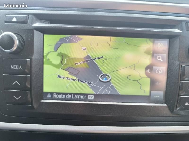 Toyota Auris HSD 136h Dynamic (image 23)
