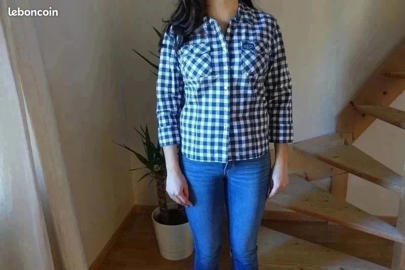 Chemise Blanche et Bleue Marine à Carreaux (image 1)