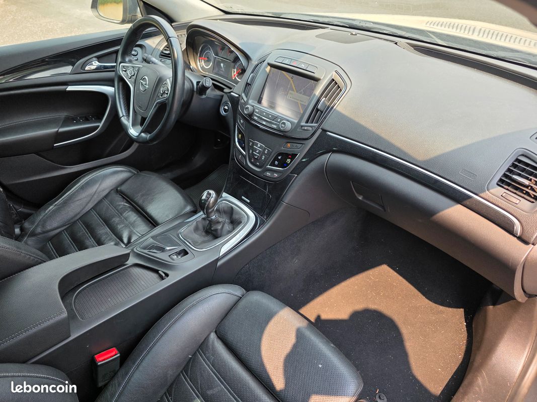 OPEL Insignia Sport Tourer 2.0 CDTi EcoFlex 140 Cosmo Pack (image 10)
