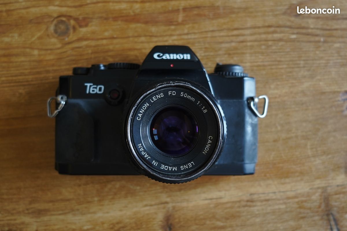 Appareil Photo Reflex Canon T60 – Avec Zoom Canon 35-70mm – Vintage Japon 1990 – Très Bon état