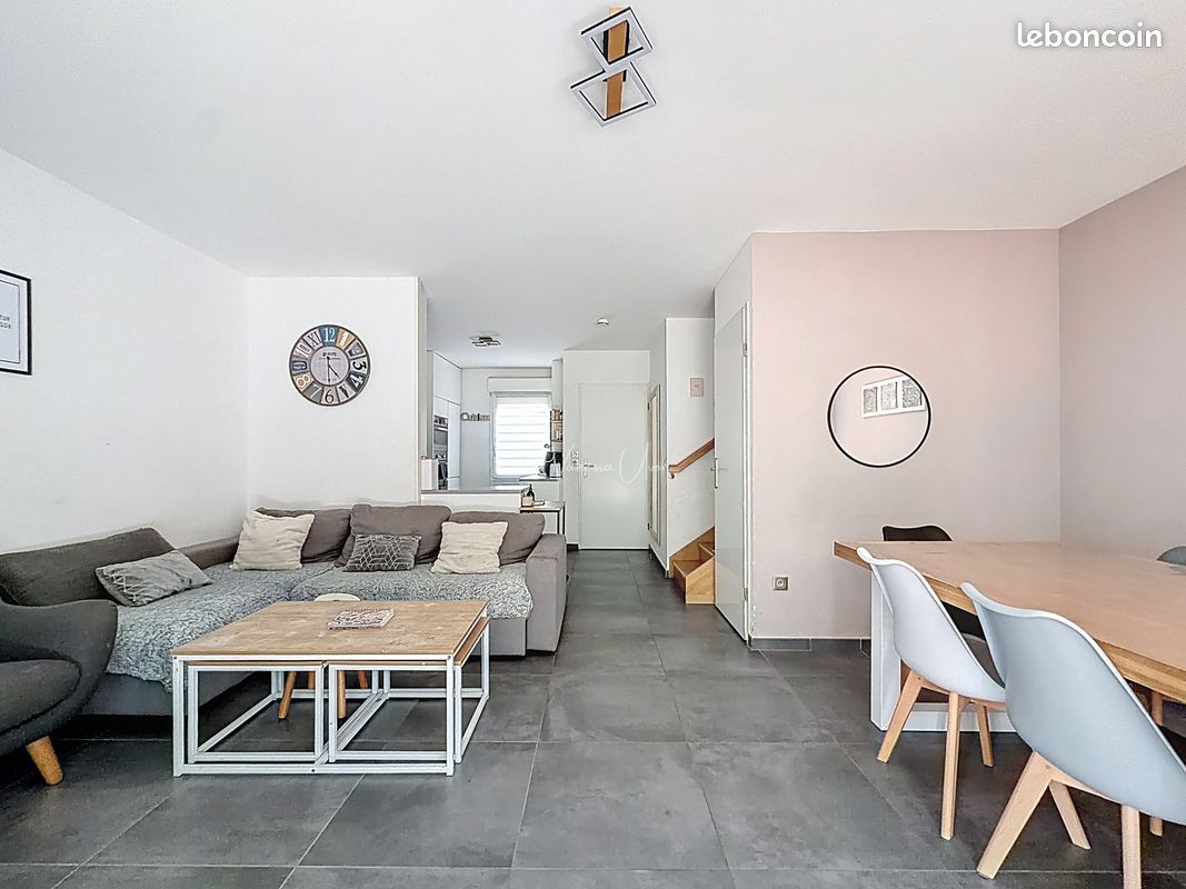 Maison 43 pièces 77 m² · à Orly · 77 m² · 329 000 €
