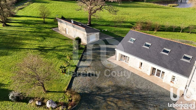 Maison 9 pièces 266 m²