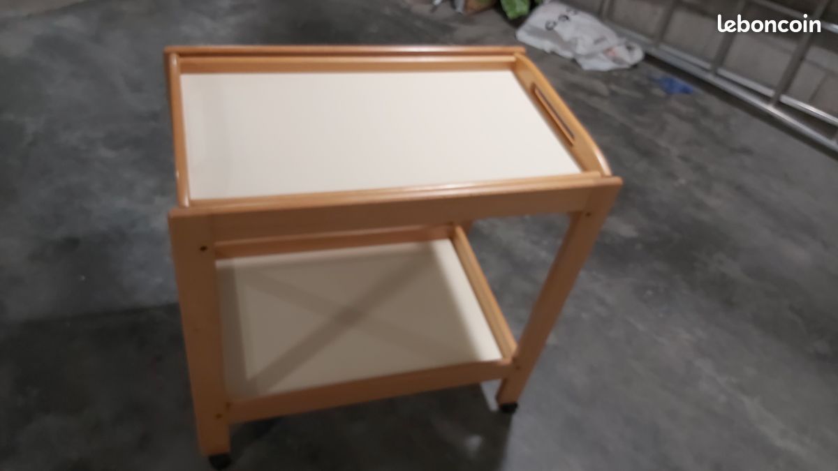 Desserte moderne en pin (image 1)