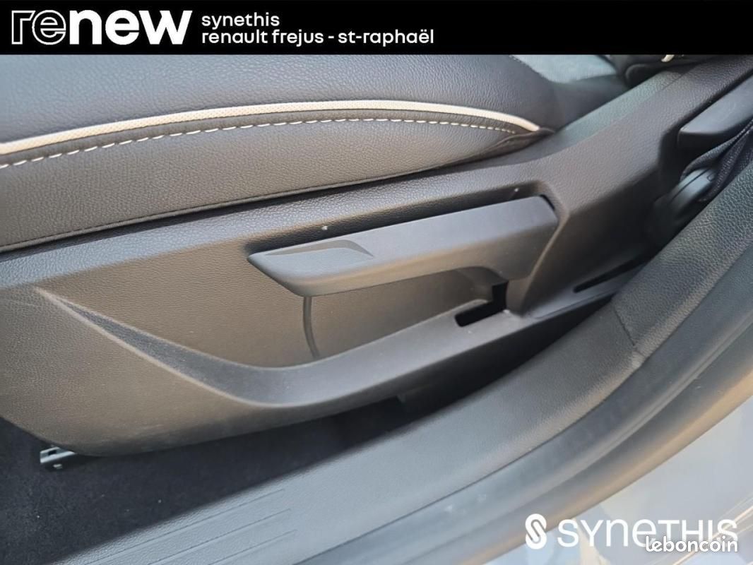 Renault Clio V E-Tech full hybrid 145 ch GSR2 Techno (image 15)