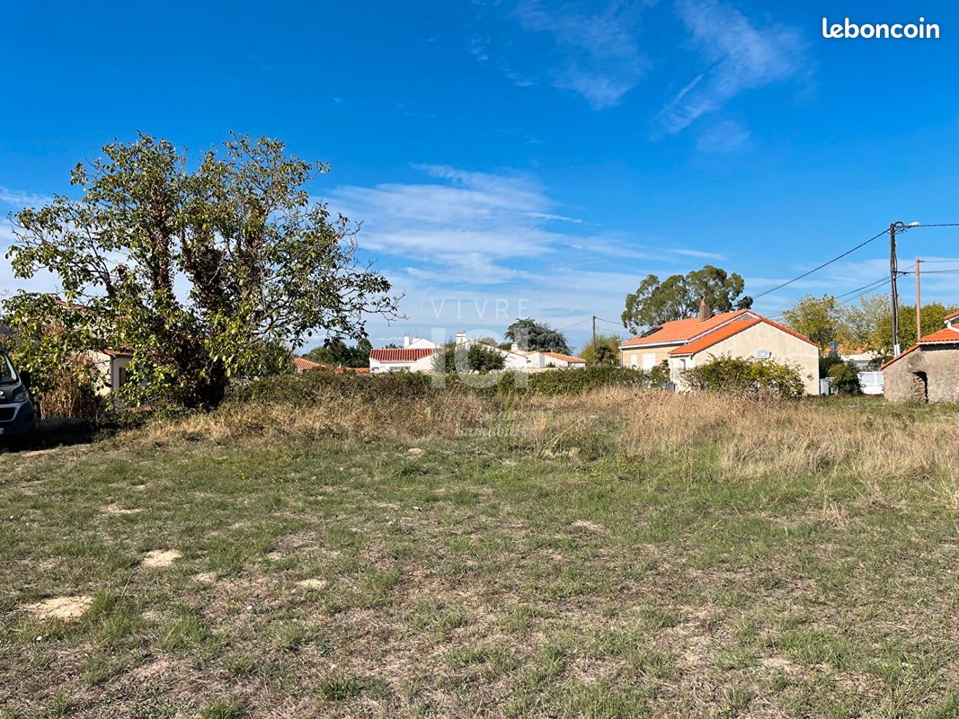 Terrain 498 m² · à Les Sorinières · 498 m² · 160 000 €
