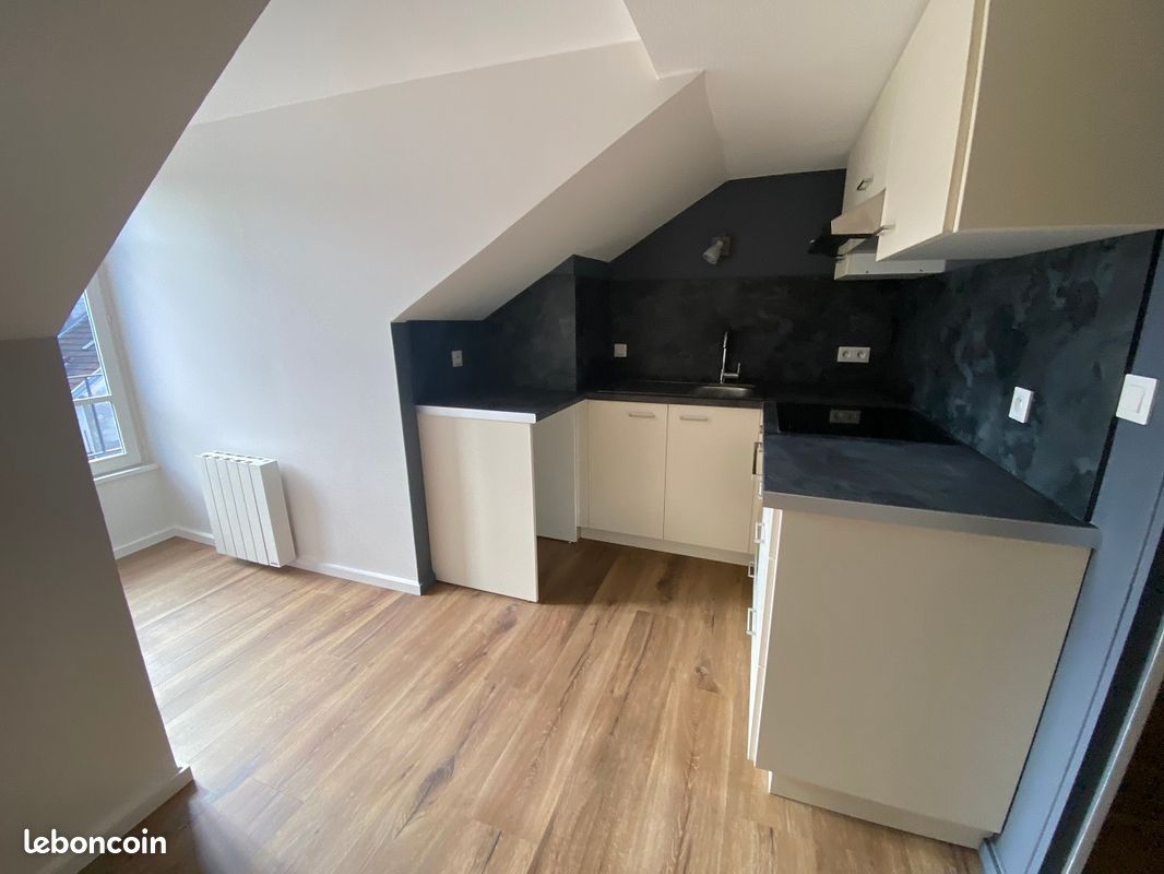 Appartement a louer lons-le-saunier - 2 pièce(s) - 39 m2 - Surfyn
