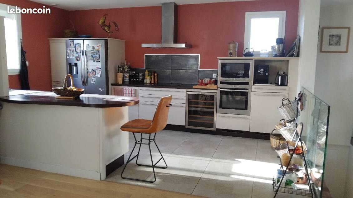 Maison 7 pièces 179 m² · à Niort · 179 m² · 343 000 €