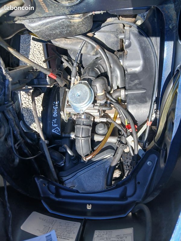Scooter Vespa 50 / 125 moteur ok (image 5)