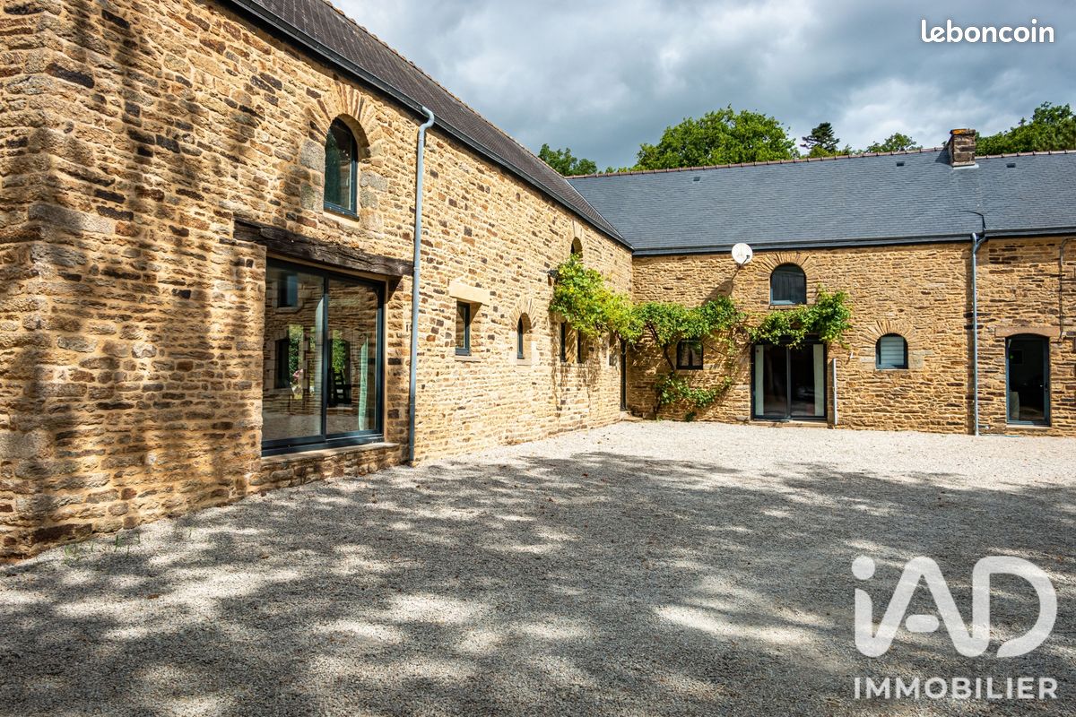 Maison 10 pièces 408 m² · à Plaudren · 408 m² · 845 000 €