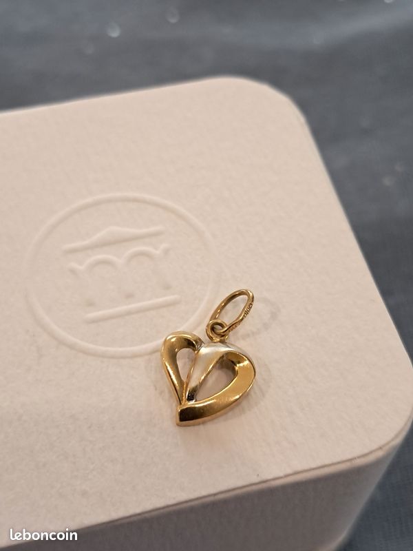 Pendentif Taureau En Or Jaune 18 Carats (750/1000) - Marque Scorpion - Neuf Avec étiquettes