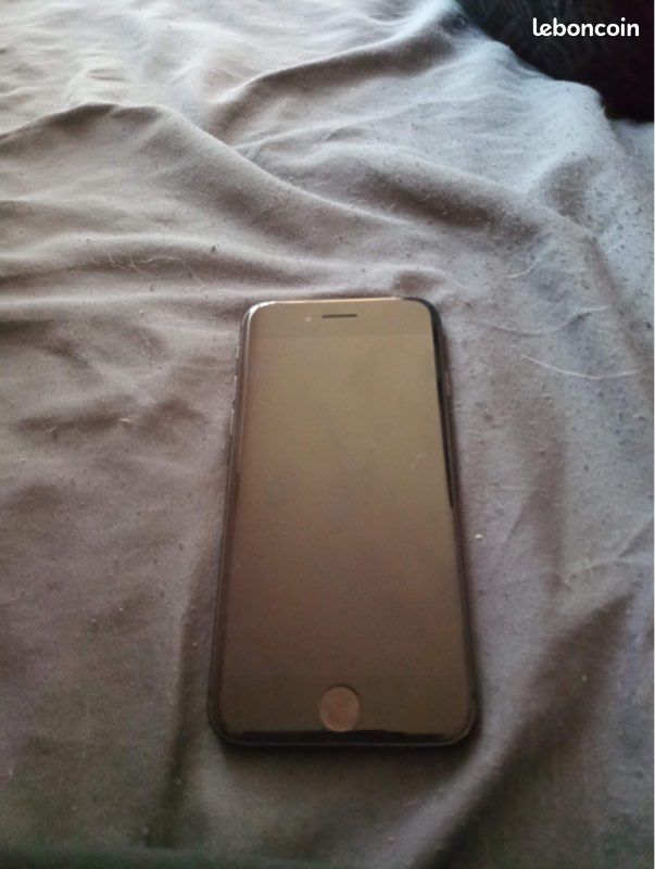 IPhone 8 (image 2)
