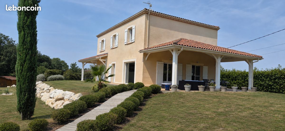 Maison 7 pièces 216 m² · à Aubiet · 216 m² · 449 000 €