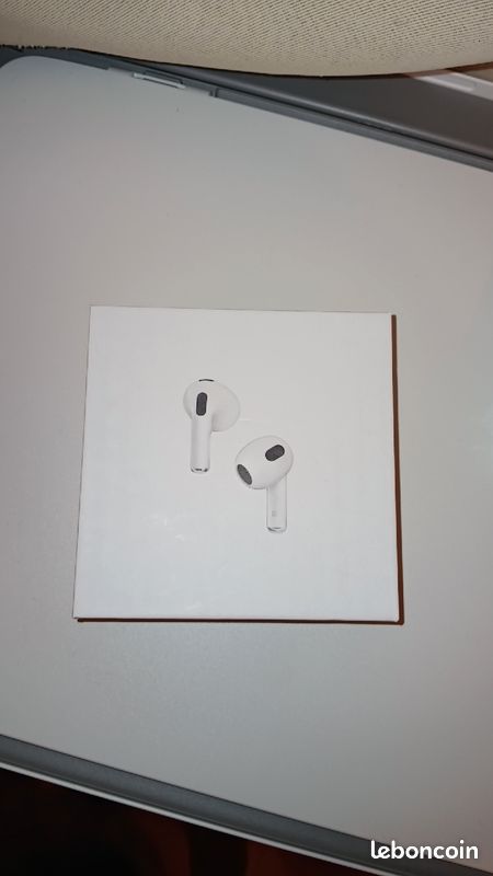Airpods 3 jamais servi (image 1)
