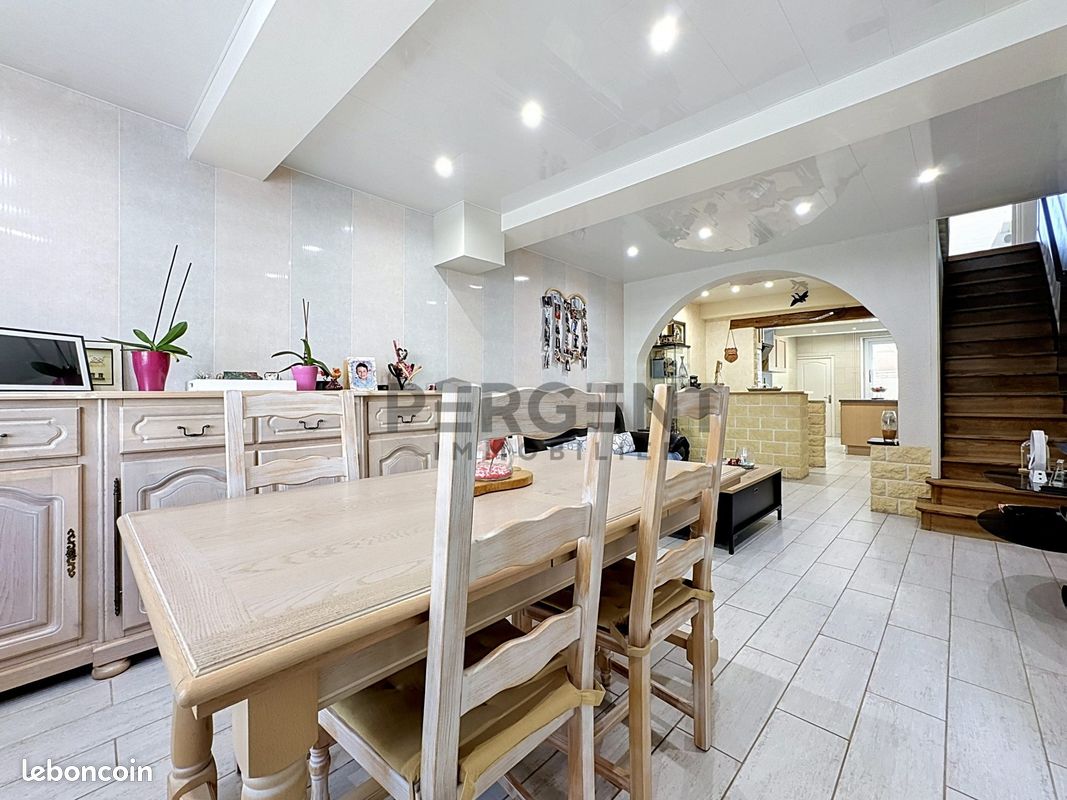Maison 5 pièces 148 m² · à Renwez · 148 m² · 179 900 €