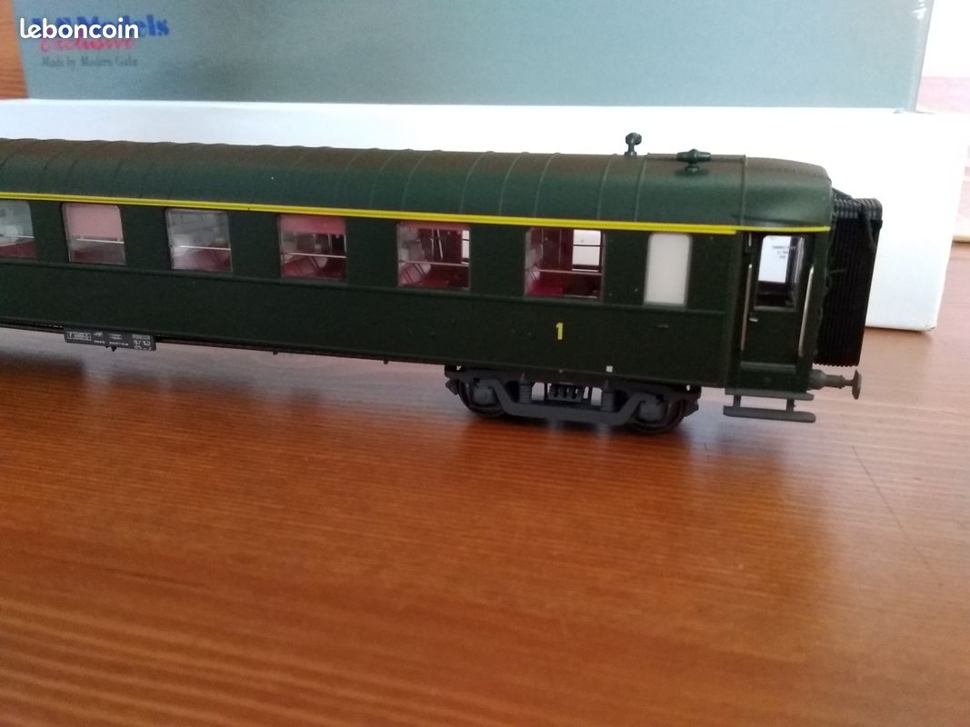 LS MODELS set 3 voitures de voyageurs 3ième clase OCEM 1950