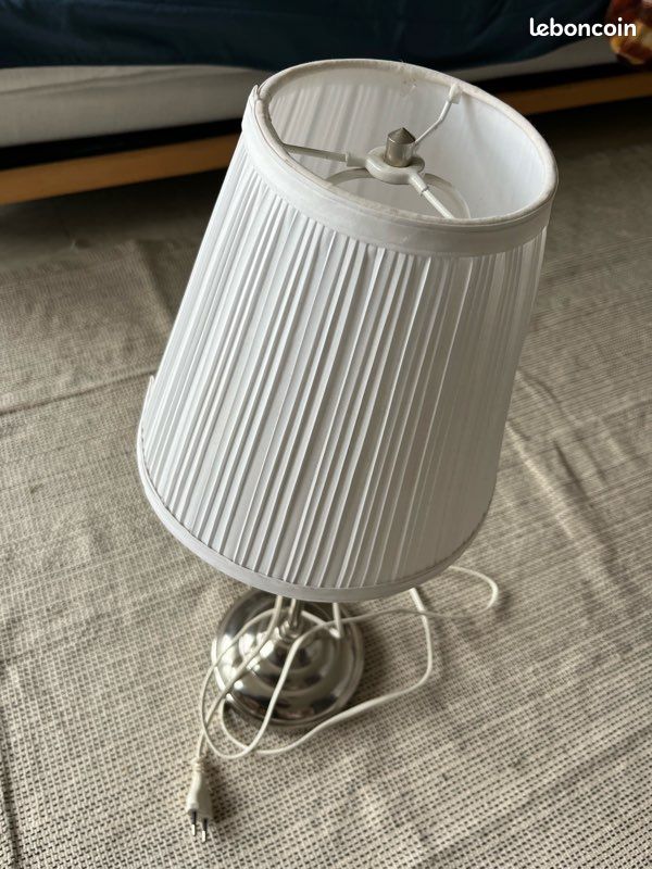 Lampe chevet (image 1)