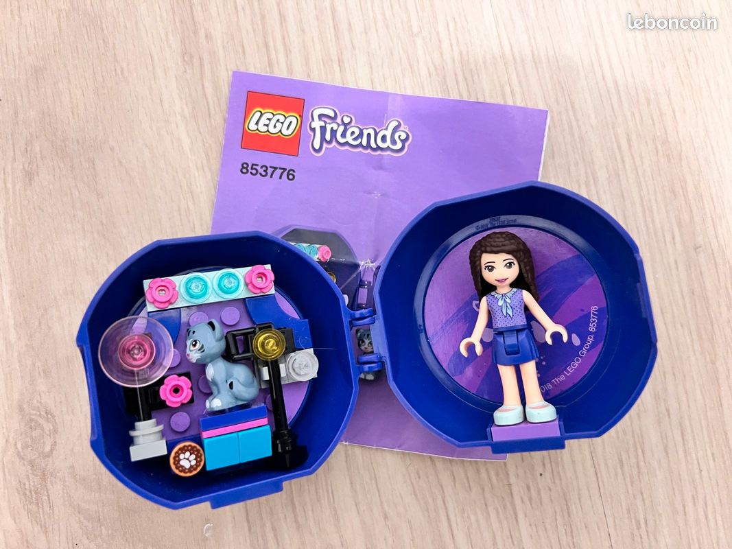 LEGO Friends 853776 Capsule Studio photo d'Emma (image 1)