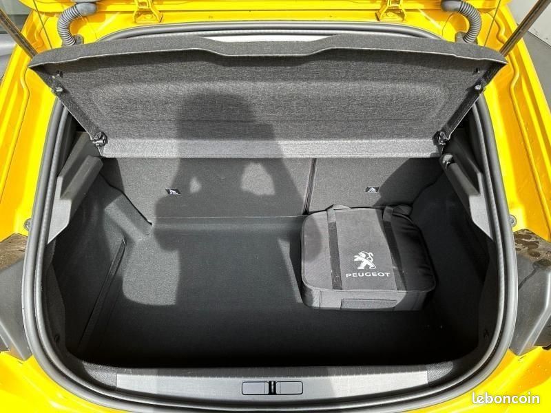 Peugeot 208 e-208 136ch Style (image 8)