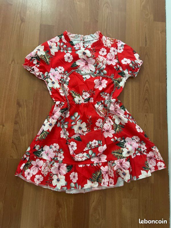 Robe rouge fleur avec sac Accessoires Bagagerie