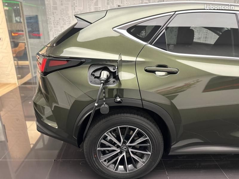 Lexus NX 450h+ Luxe 4WD MY25 (image 36)