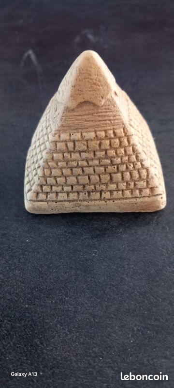 Petite Pyramide Égyptienne Déco (image 2)