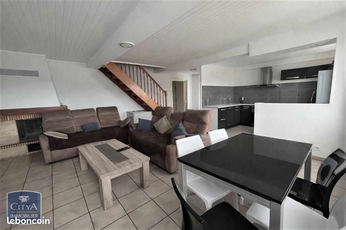 Appartement 4 pièces 111 m² · à Saint-Genest-Lerpt · 111 m² · 145 000 €