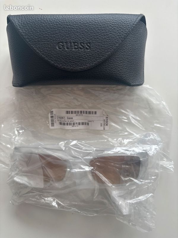 Lunettes de soleil Guess - neuves (image 2)