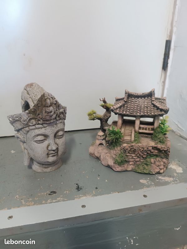 Décor aquarium résine tête de Bouddha et maison japonaise (image 1)