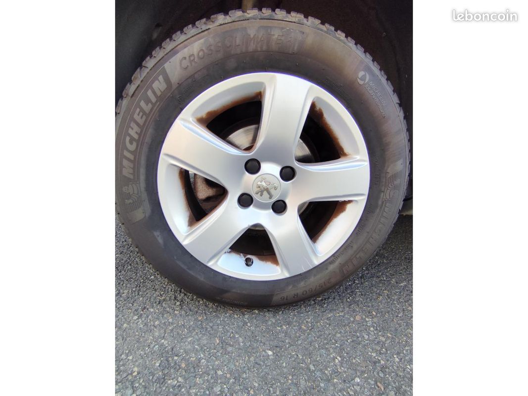 PEUGEOT 3008 1.6 e-HDi FAP - 115 - BV MP6 Business Pack PHASE 1 (image 33)
