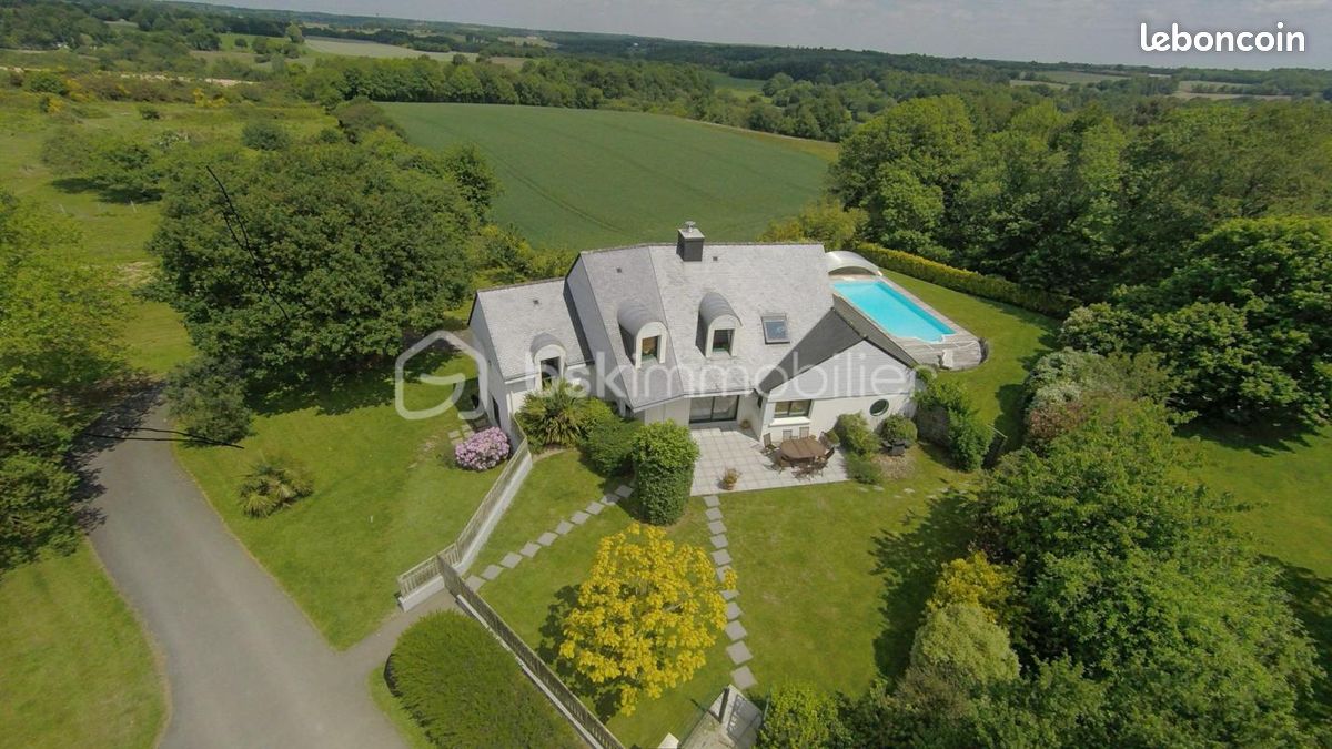 Maison 6 pièces 141 m² · à Landévant · 141 m² · 613 856 €