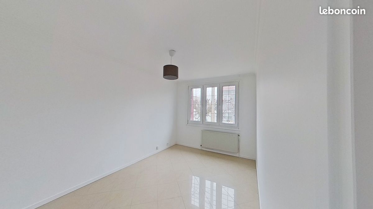 Maison a louer stains - 10 pièce(s) - 165 m2 - Surfyn