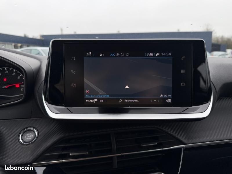 Peugeot 2008 1.2 PureTech 130ch S&S Allure (image 27)
