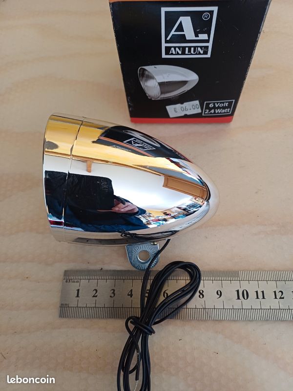 Feu lampe avant vélo ancien années 20 30 vintage Peugeot - Équipements vélos