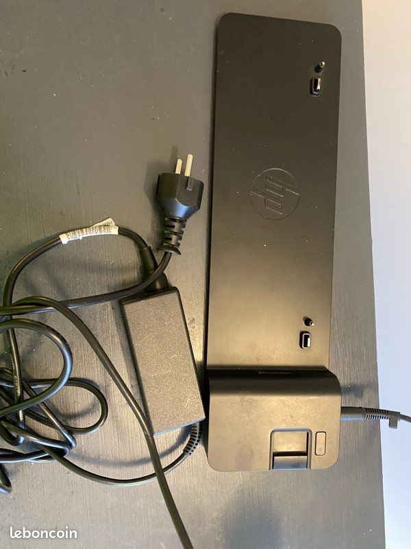 Station d’accueil HP, charge et connecte plusieurs devices (image 1)