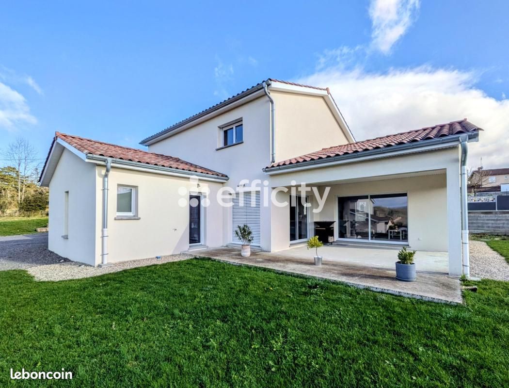 Maison 8 pièces 185 m² · à Laizé · 185 m² · 499 000 €