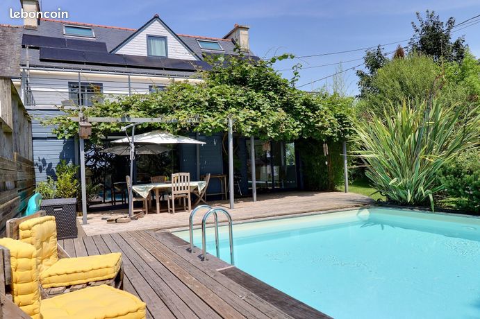 Maison 7 pièces 232 m²