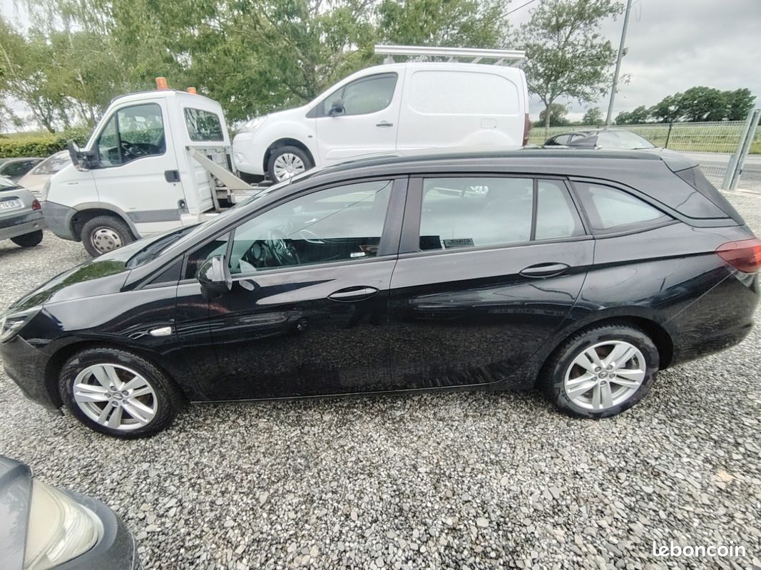 Opel Astra Sport Tourer 1.6 CDTI 110 cv (image 4)