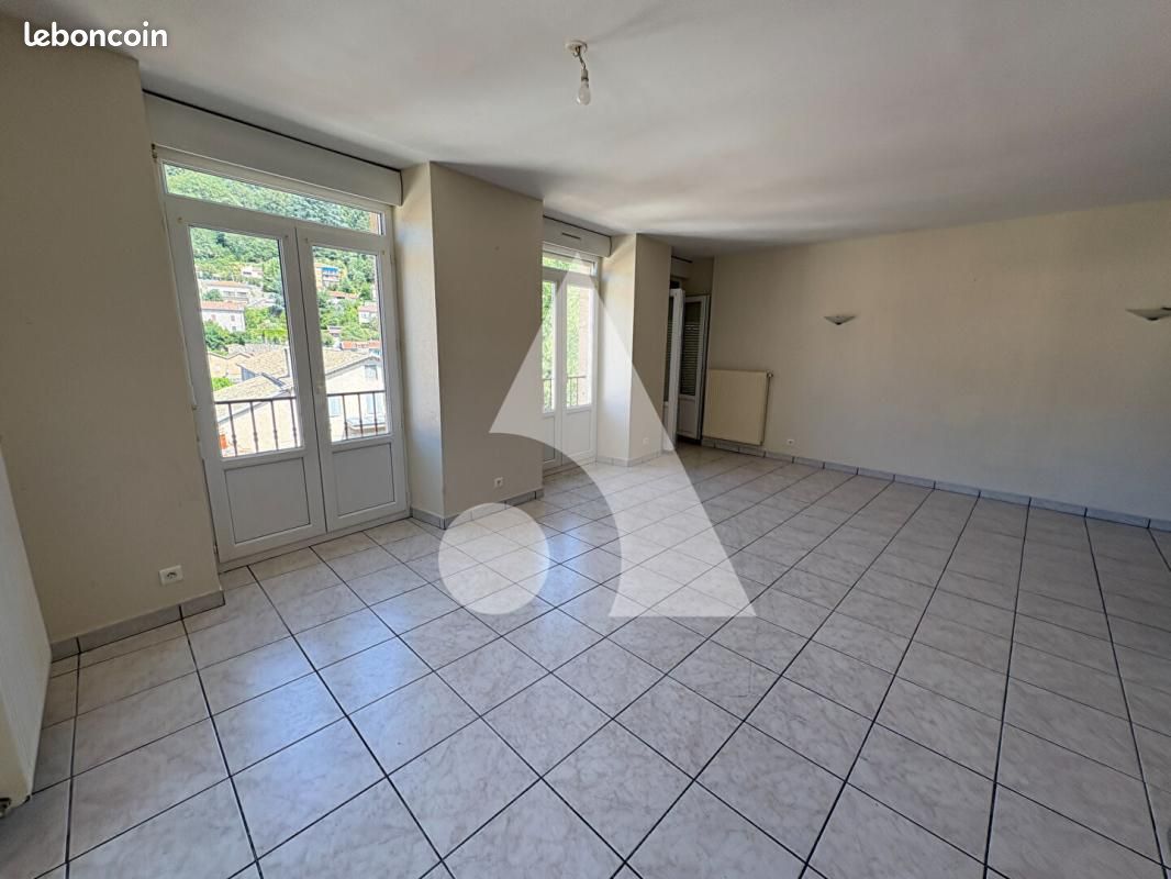 Appartement 3 pièces 68 m² · à Vals-les-Bains · 68 m² · 105 000 €