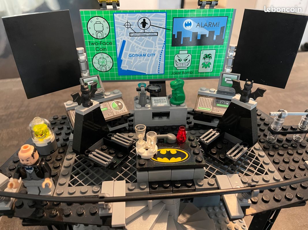 Lego 7783 Batman cave Jeux Jouets