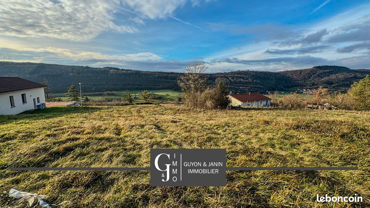Terrain 1660 m² · à Val Suran · 1 660 m² · 55 000 €