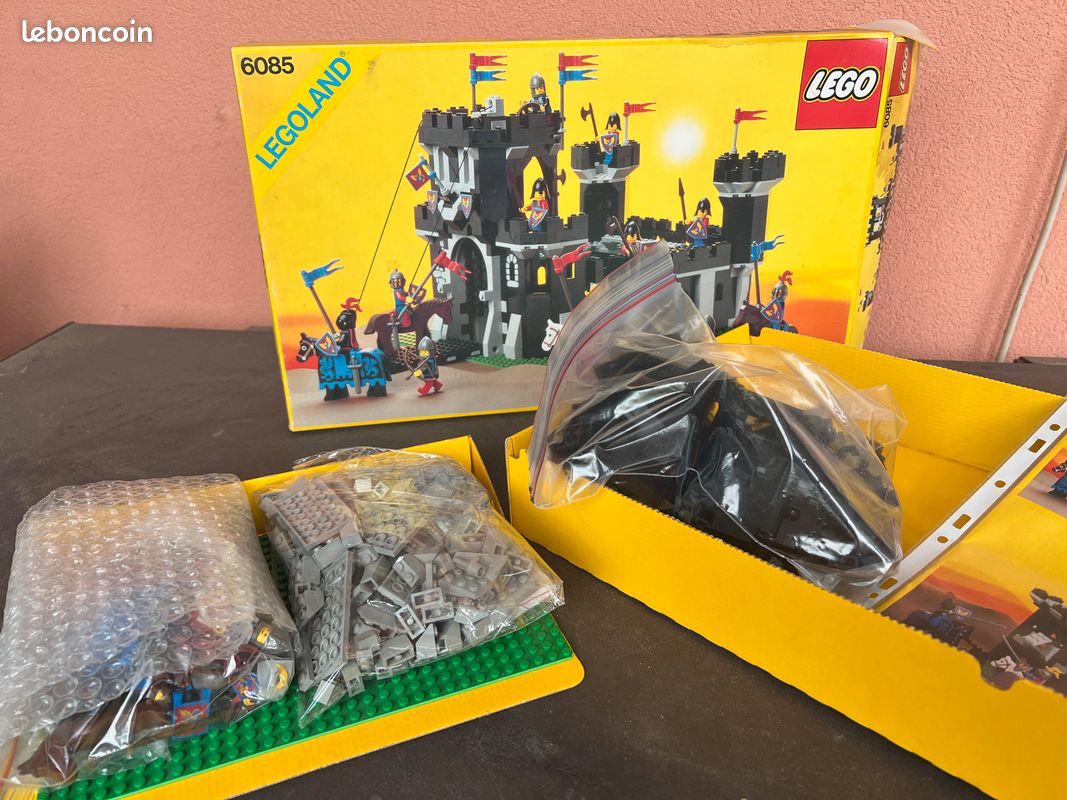 Lego - 6085 - Chateau du Monarque Noir - Black Monarch's Castle (image 7)