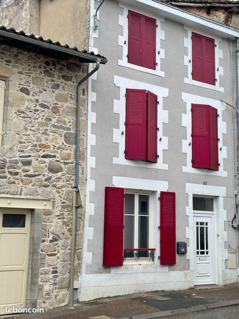 Maison 7 pièces 212 m² · à Saint-Junien · 212 m² · 174 000 €