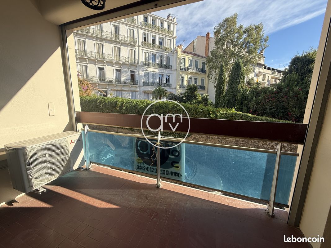 Appartement 1 pièce 33 m² · à Hyères · 33 m² · 710 €/mois