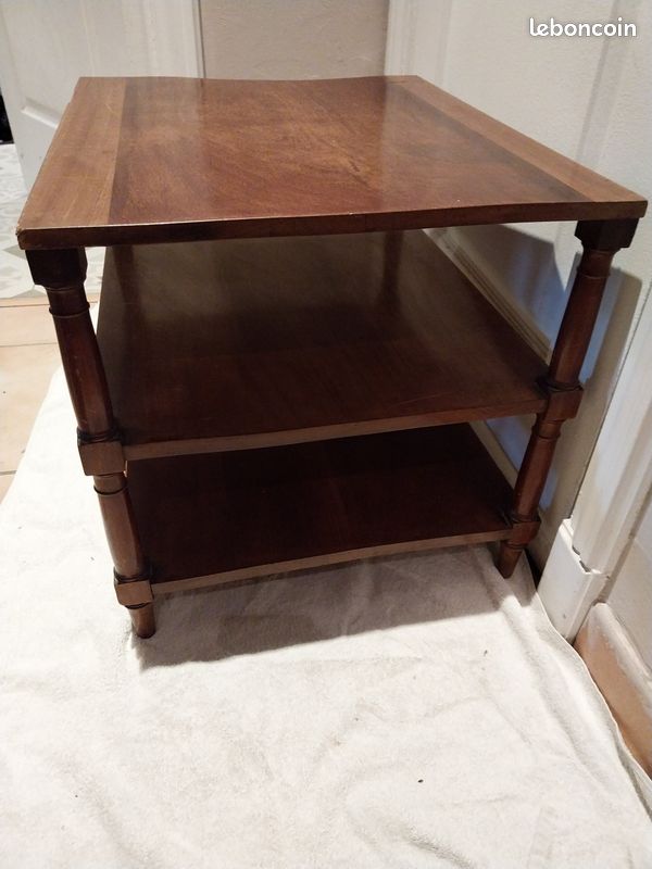 Table basse (ou bout de canapé) (image 1)