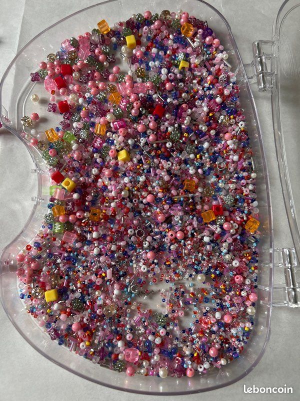 Lot de perles, de rocailles et accessoires pour loisirs, créatifs (image 2)