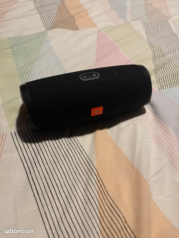 Enceinte jbl charge 4 jamais utilisé (image 1)