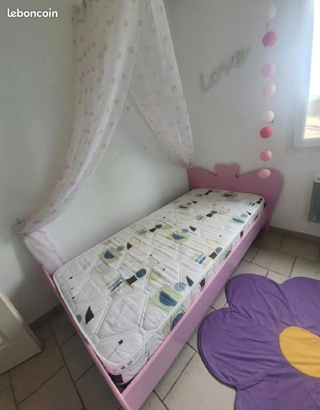 Lit enfant fille bois rose (image 1)